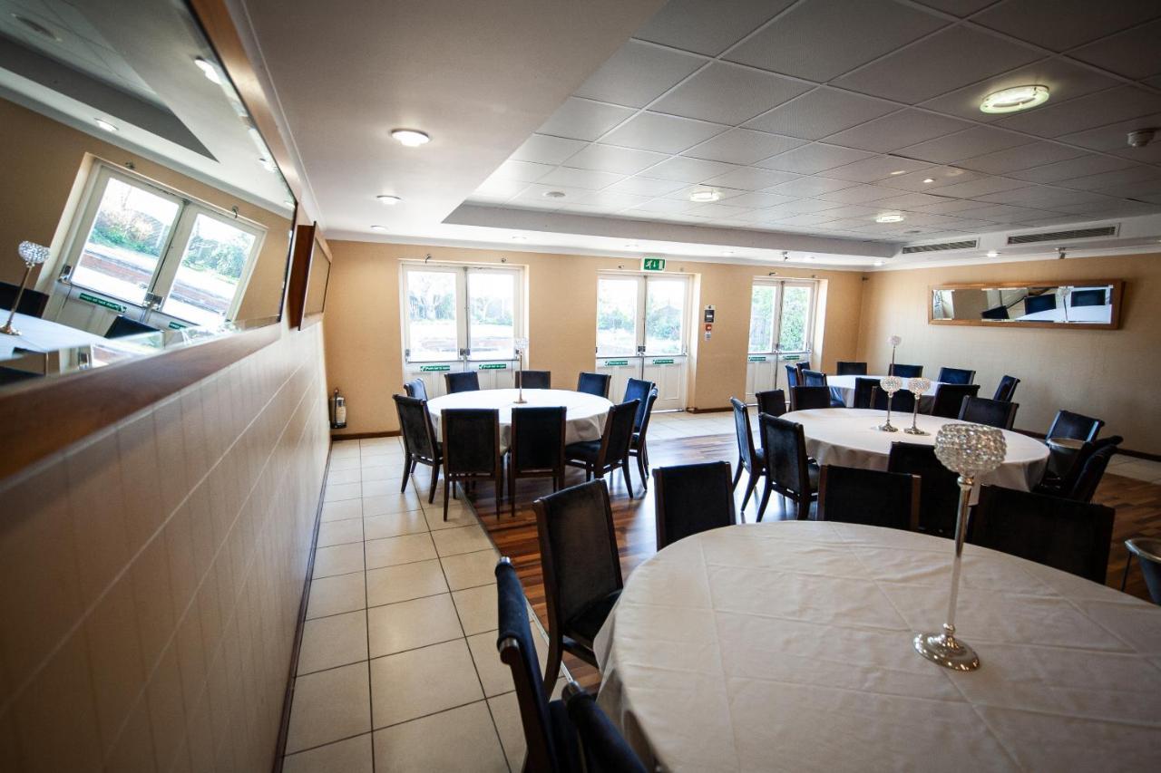 Berwick Manor Hotel Rainham  Eksteriør bilde