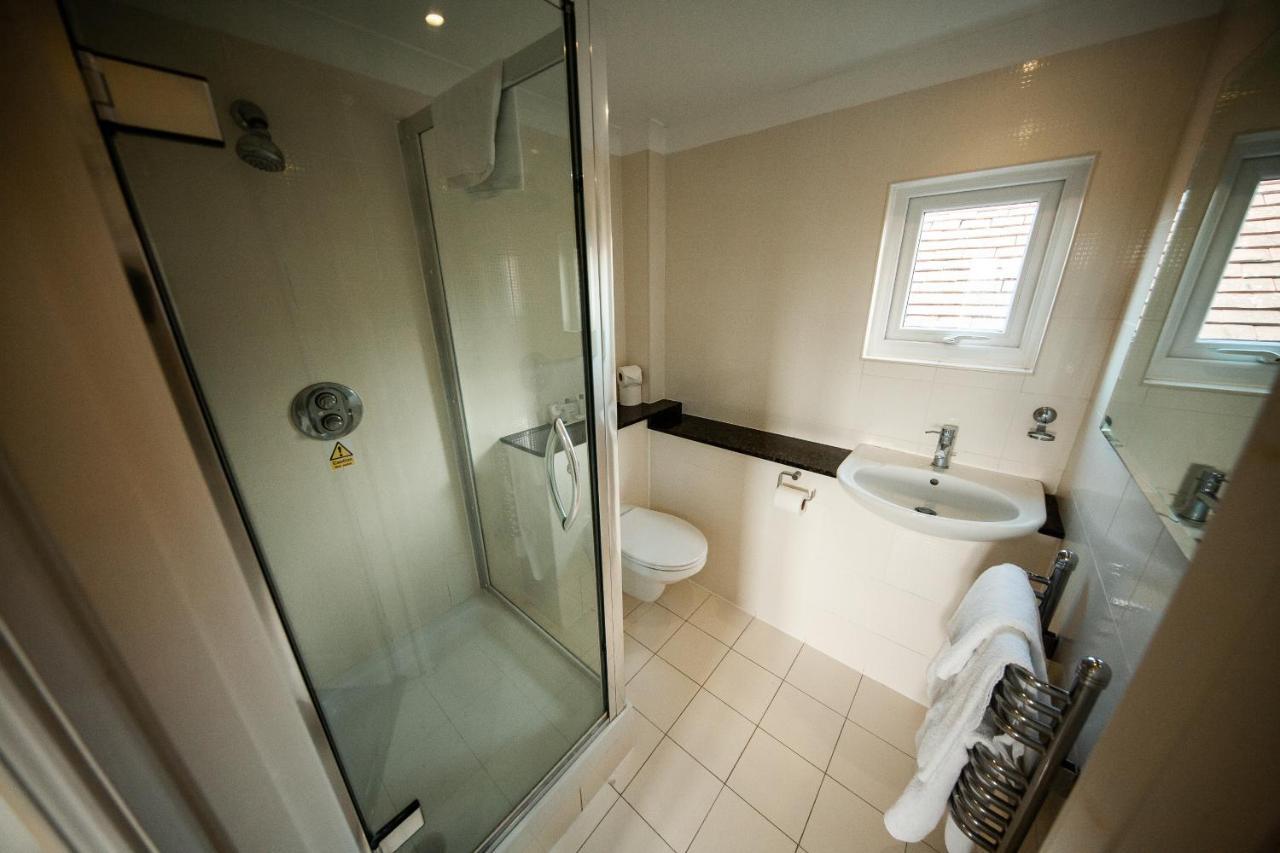 Berwick Manor Hotel Rainham  Eksteriør bilde