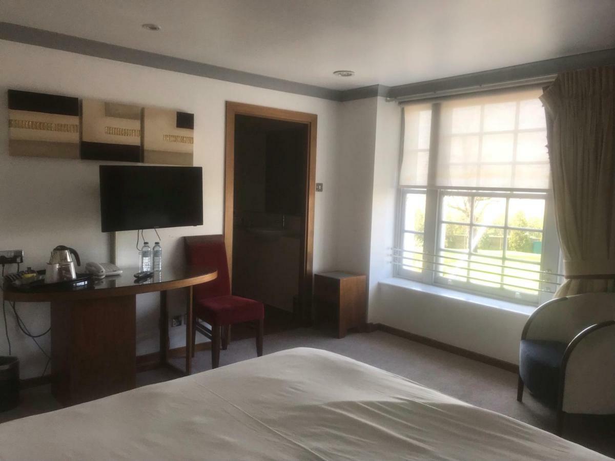 Berwick Manor Hotel Rainham  Eksteriør bilde